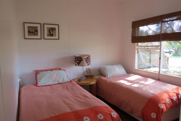 The Classic Beach House - Lismore Accommodation
